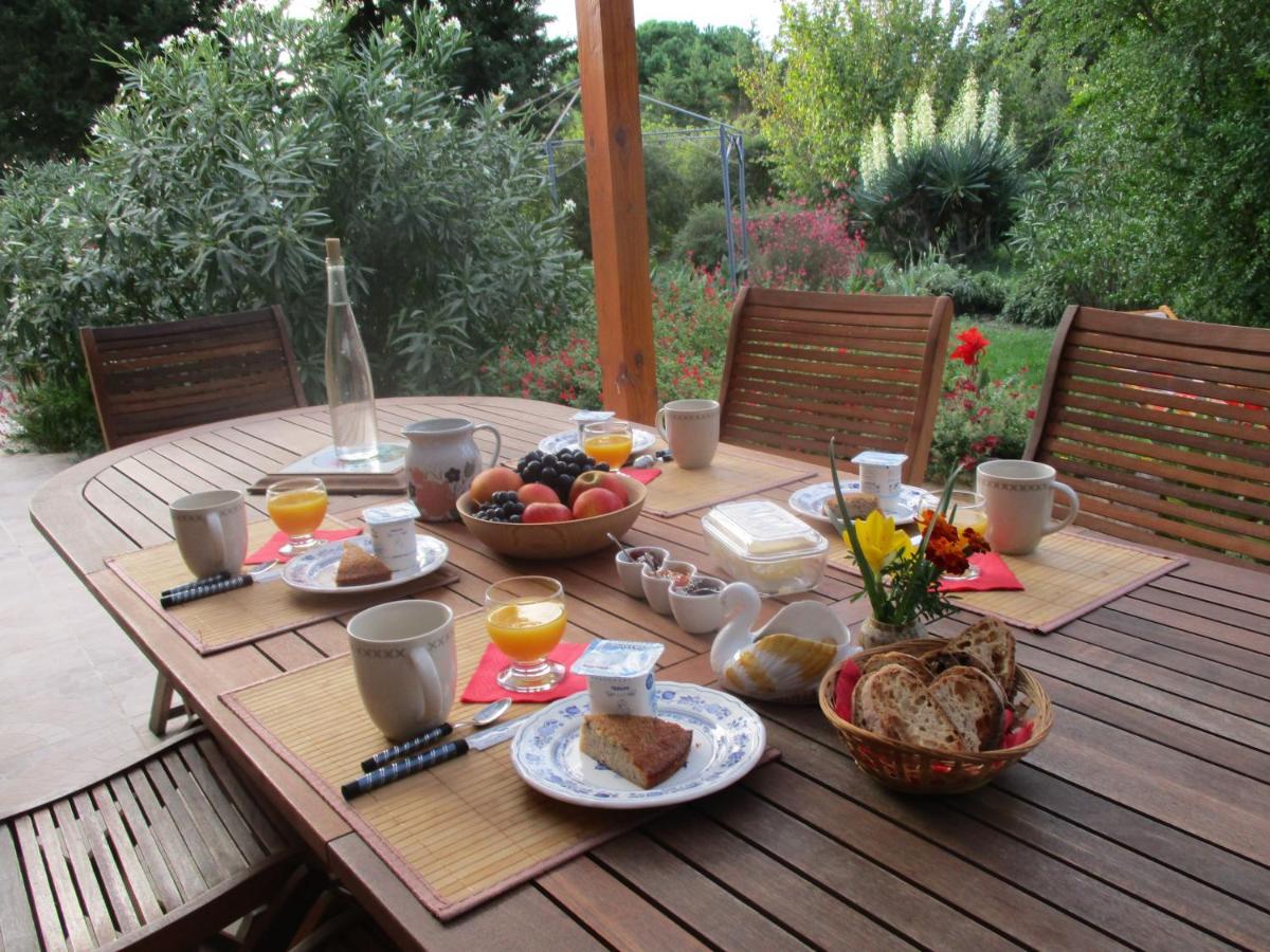 La Madeleine Bed & Breakfast Pezens Bagian luar foto